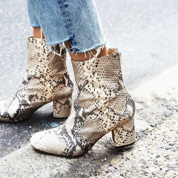 ALDO Snakeskin heeled ankle Booties - Women size 10 US - Picture 10 of 13